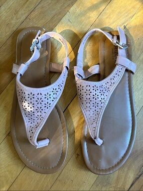 Women’s Pink Laser-Cut Floral Thong Sandals